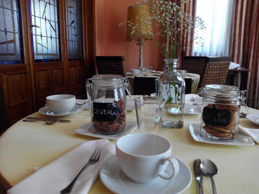 Real Hotel กัวร์โด ภายนอก รูปภาพ